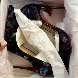 Christian Louboutin Iriza 100 suede milkyway